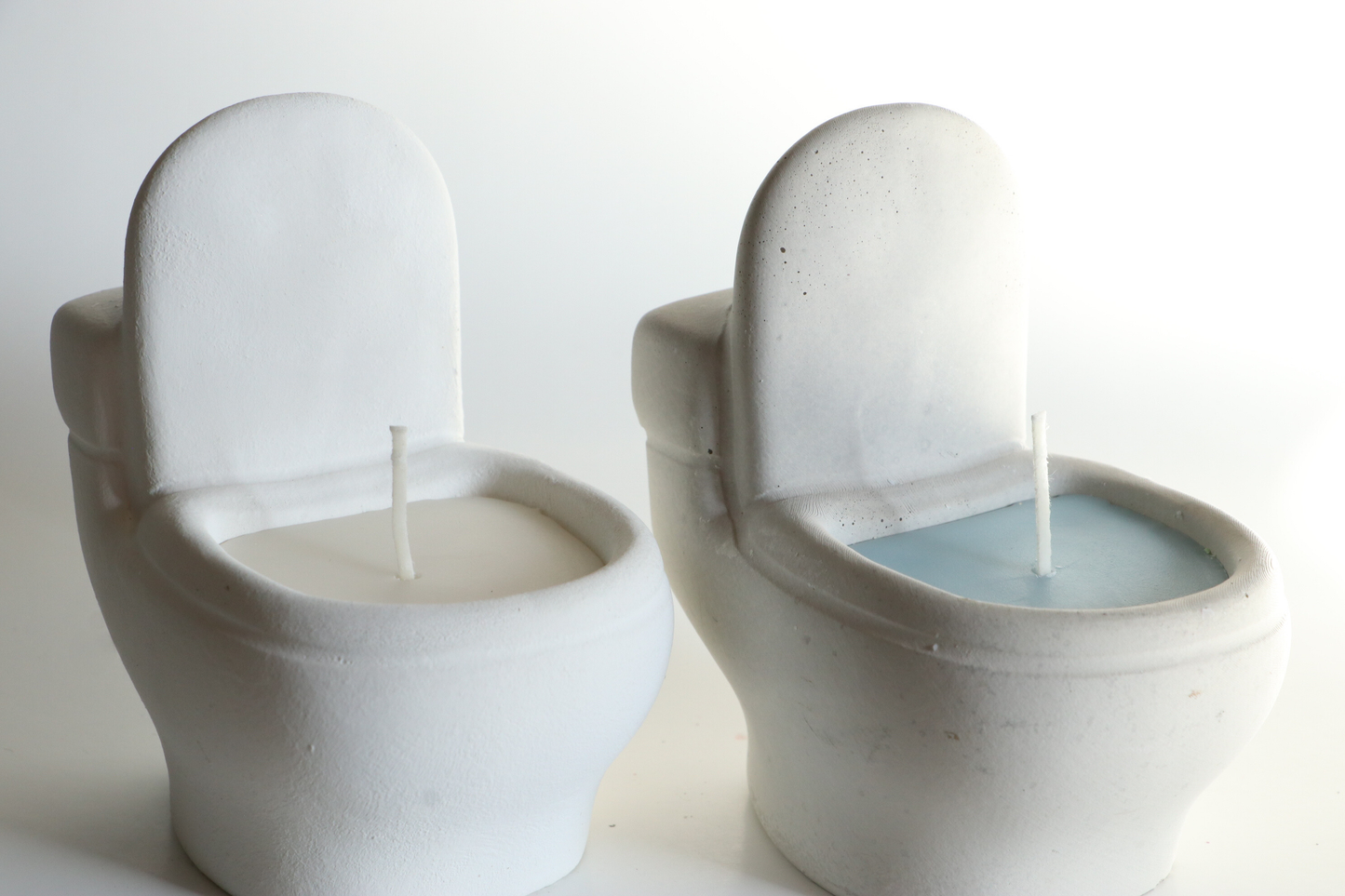 Toilet Bowl Candle - White: White/Blue Wax / FRESH LINEN