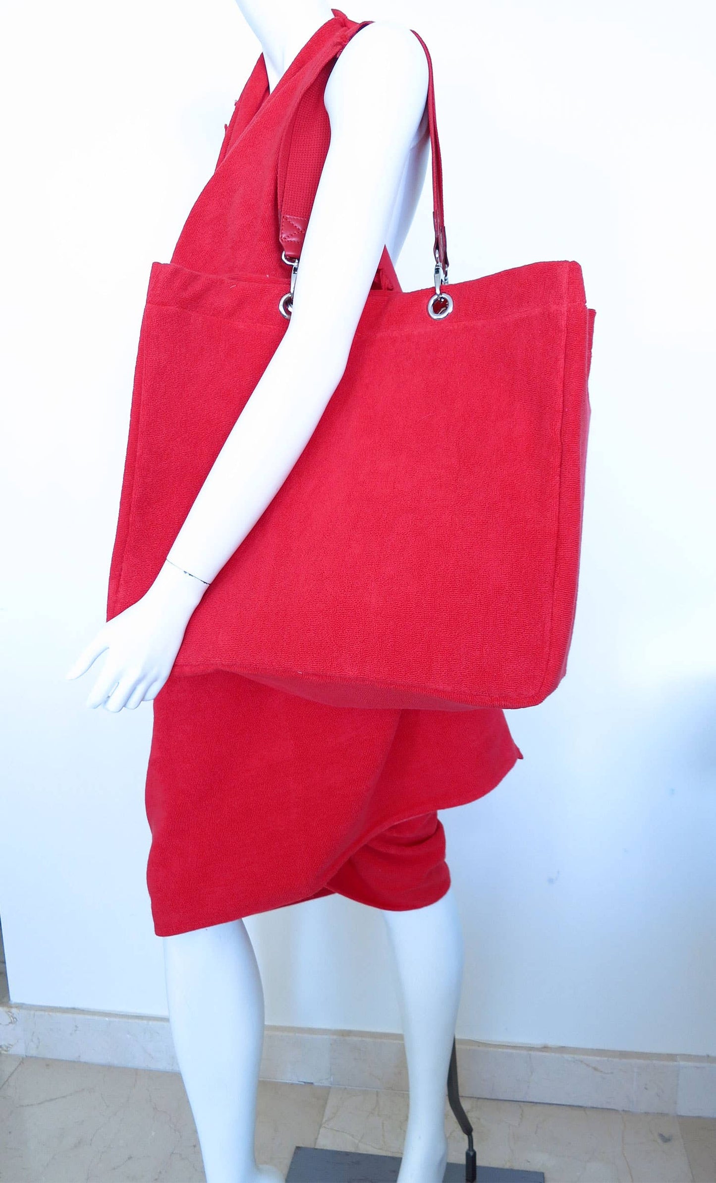 Strawberry Terry Plastic Lined Tote