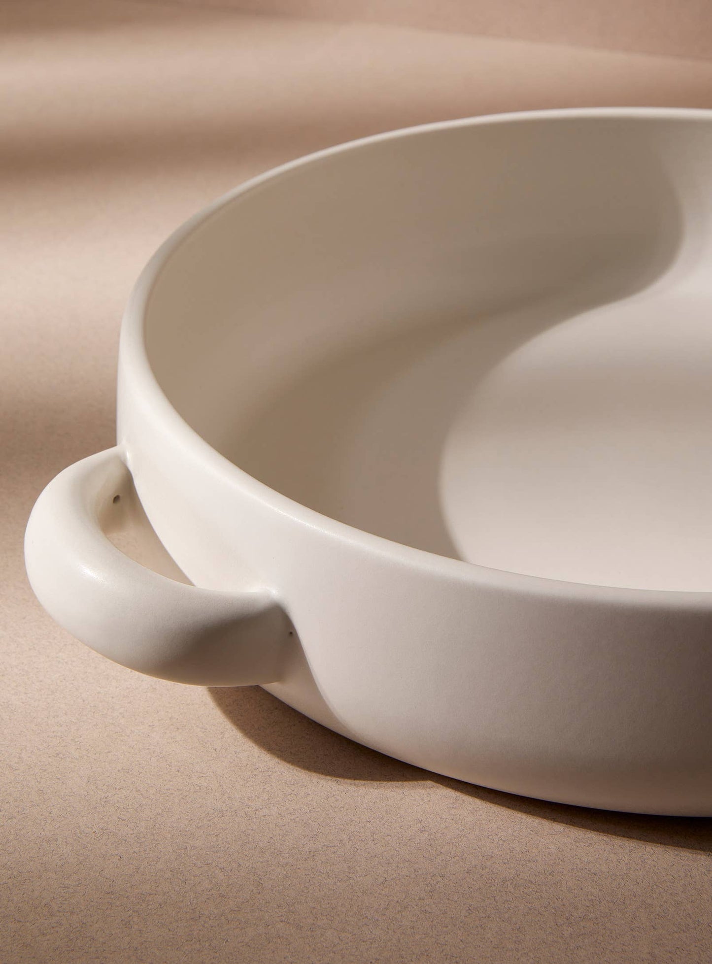 Stoneware Serving Plate with Handles 13.4": Matte White