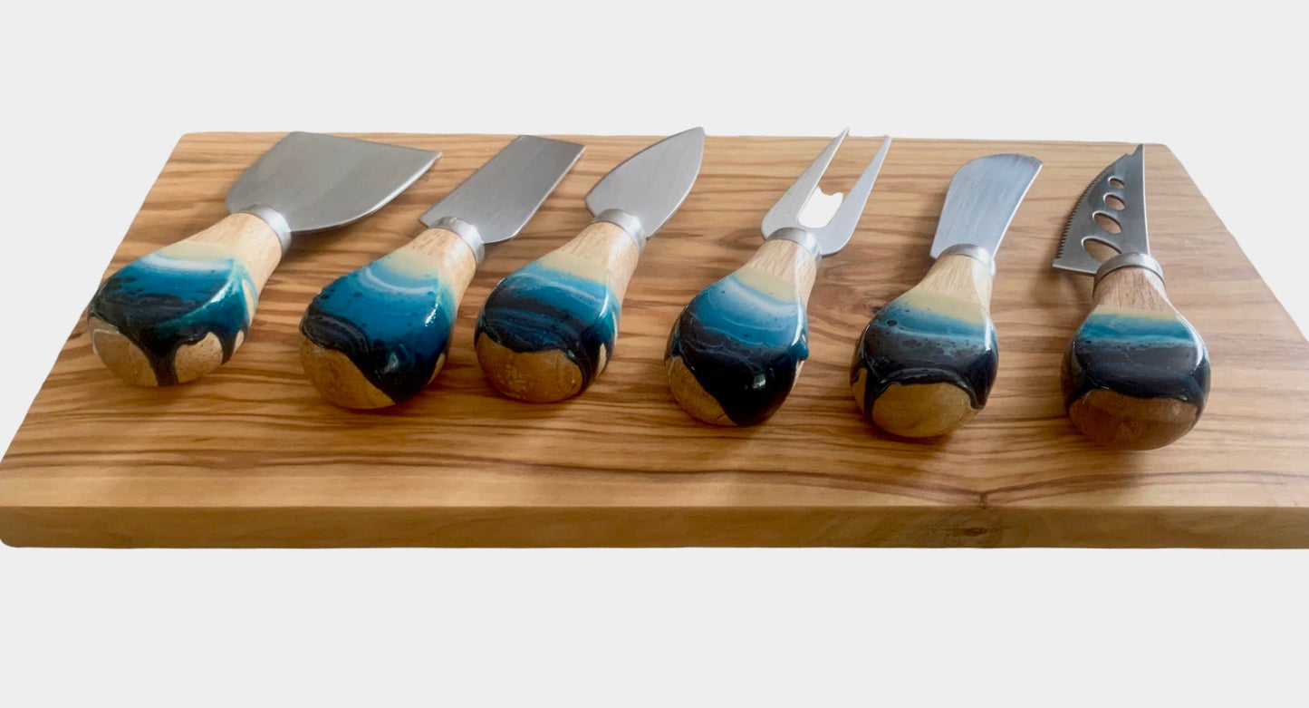 Cheese Utensil Set of 6 with black box organic resin: Black/White/Gold