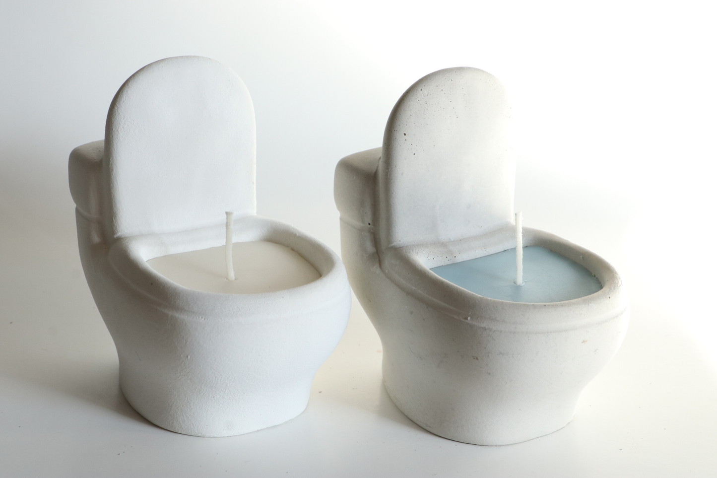 Toilet Bowl Candle - White: White/Blue Wax / FRESH LINEN