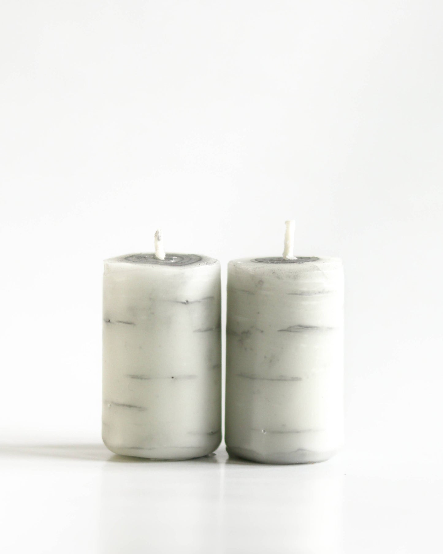 Short Birch Log Candle