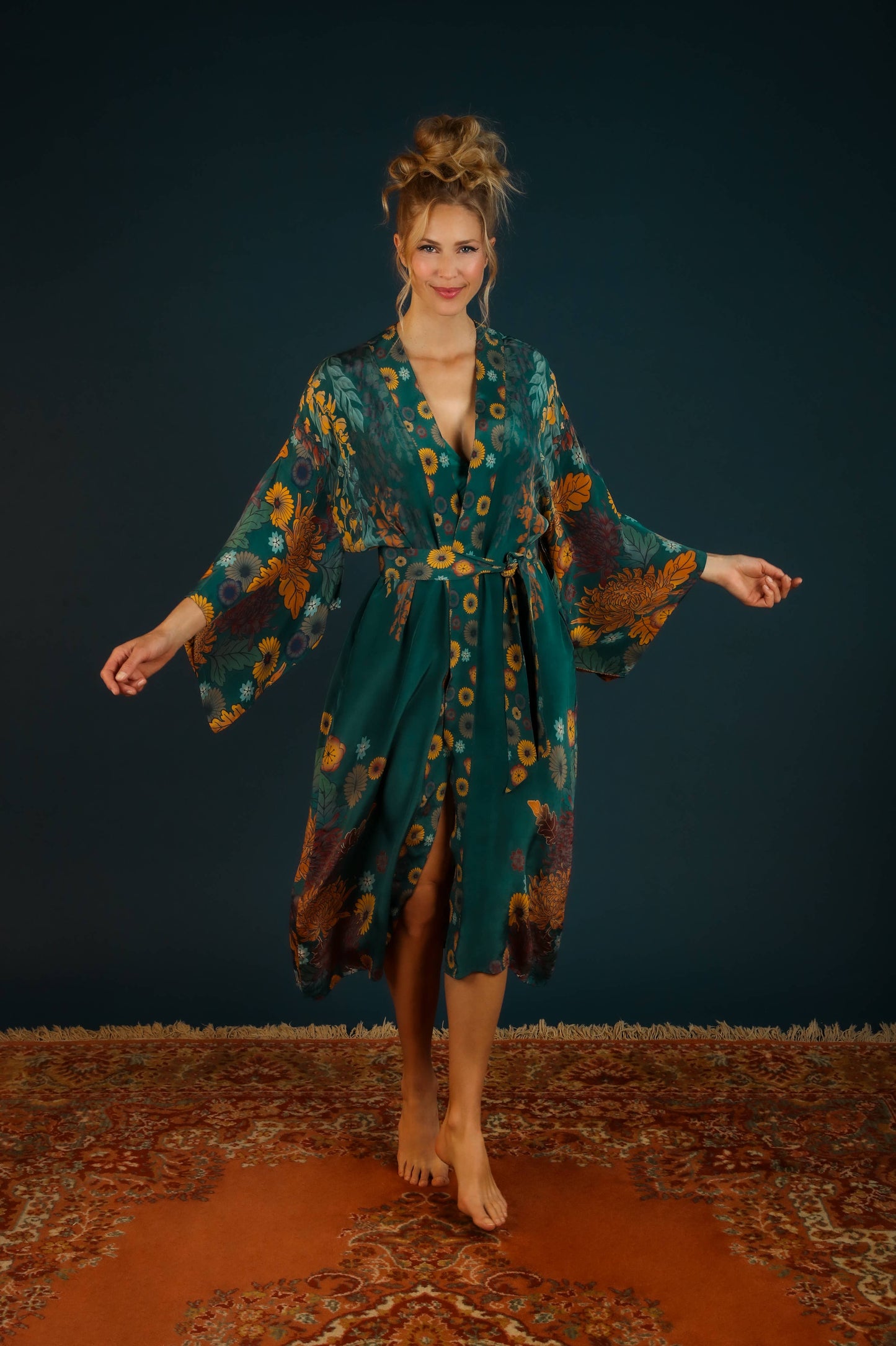 Trailing Wisteria Kimono Gown - Teal