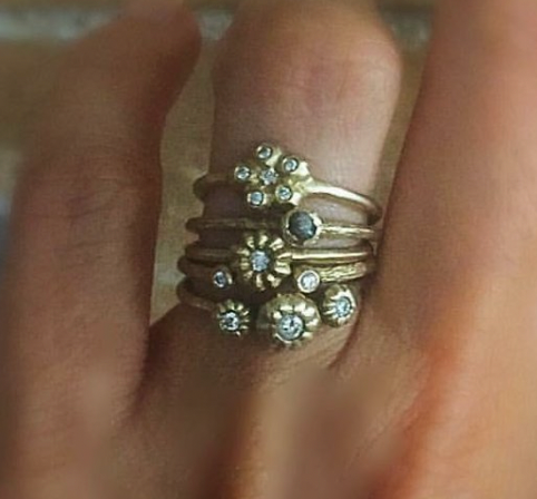 Laura Flower Ring with Diamonds