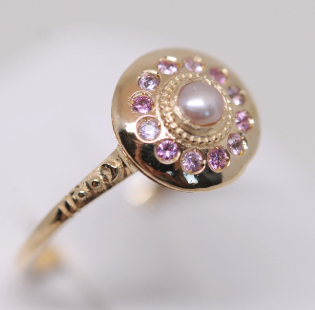 Royal Dynasty Venus Ring