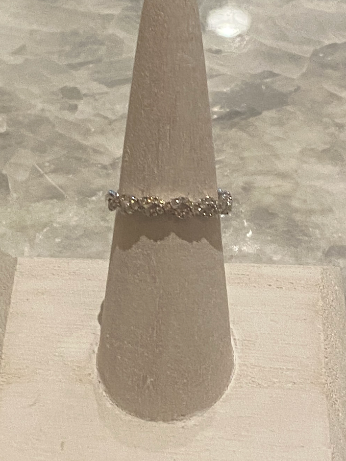 14k White Gold and Diamond Twisted Ring