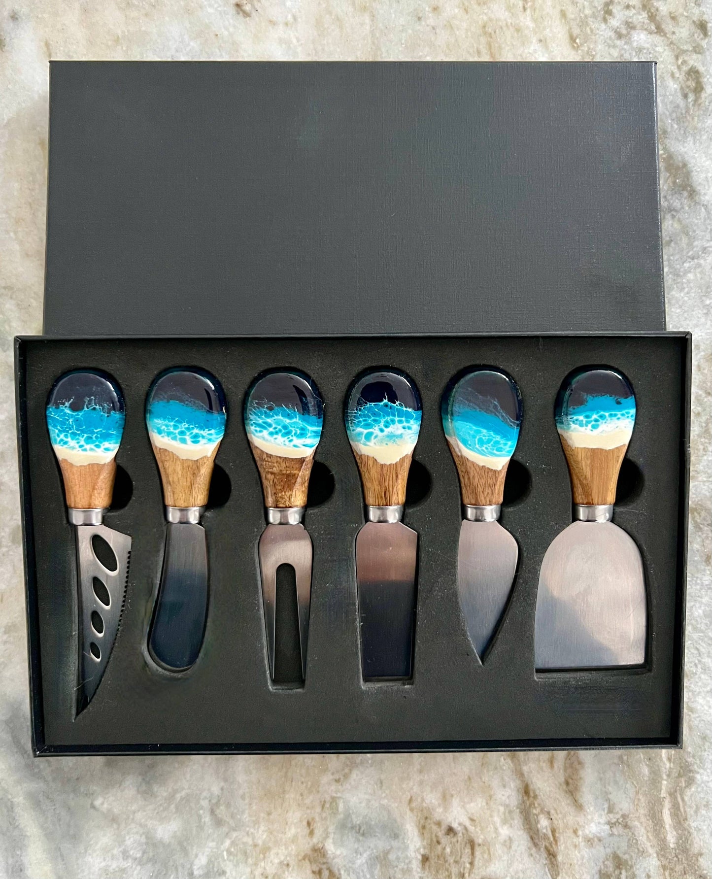 Cheese Utensil Set of 6 with black box with Acacia Wood